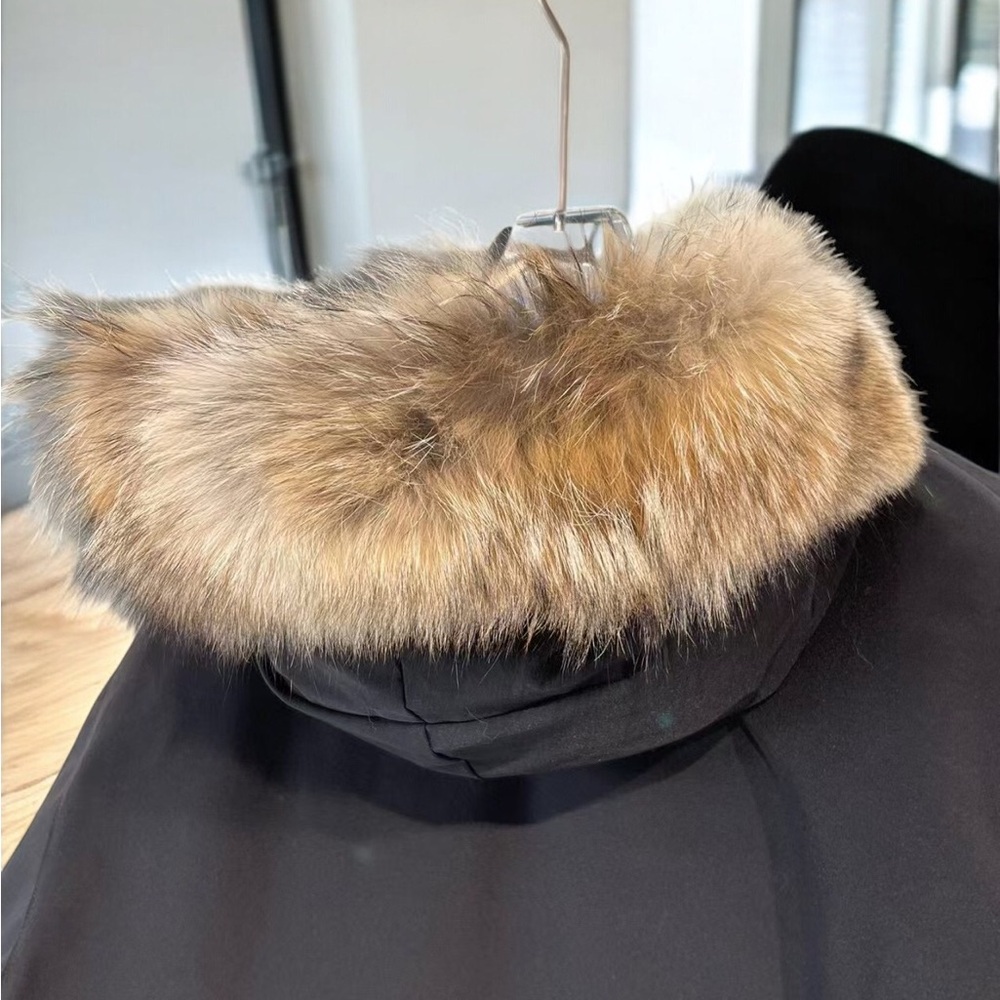 Canada Goose Black Puffer Jacket - Picture 5 of 9